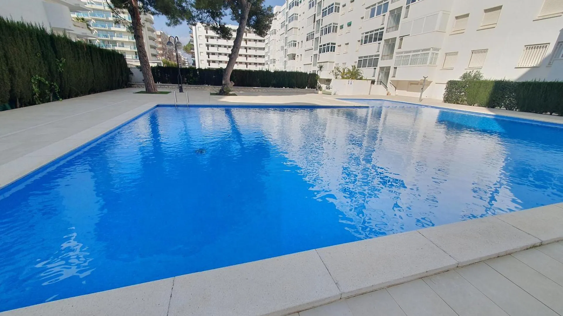 Apartamento SALOU,Carrer de París, playa centro. Piscina. Salou